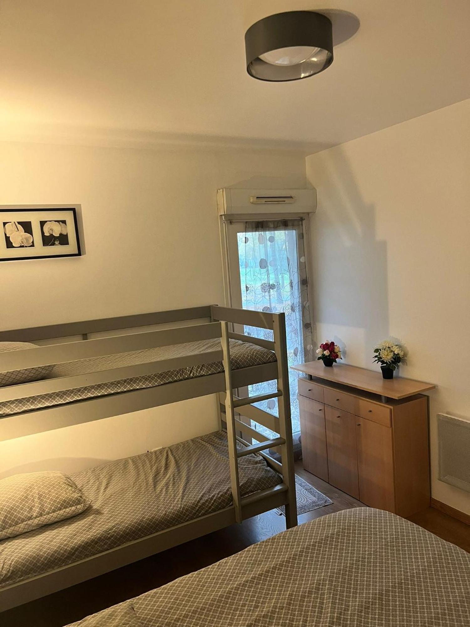 Appartement 5Min Gare Rer Disneyland Paris Val D'Europe La Vallee Village Parking Inclus Montévrain Dış mekan fotoğraf